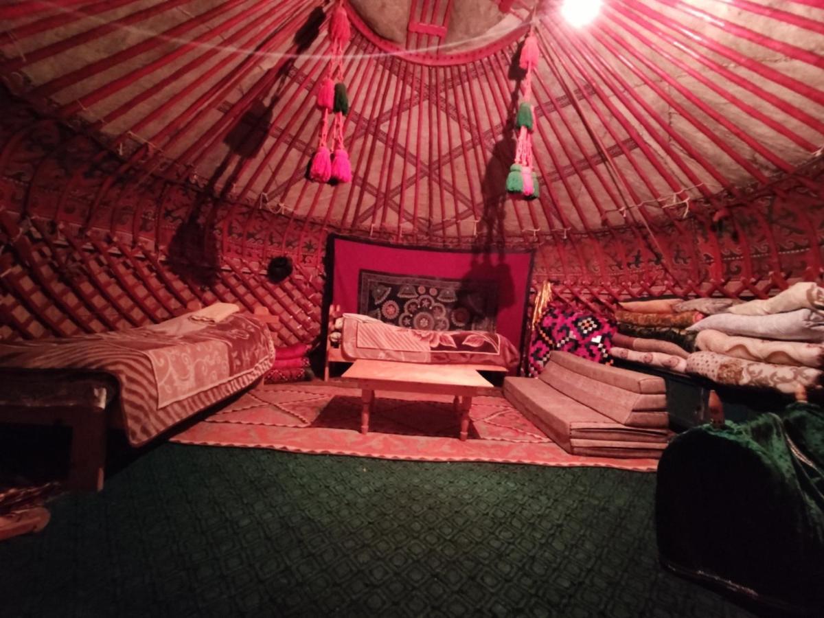 Hotel Yurt In My Garden Karakol Exterior foto