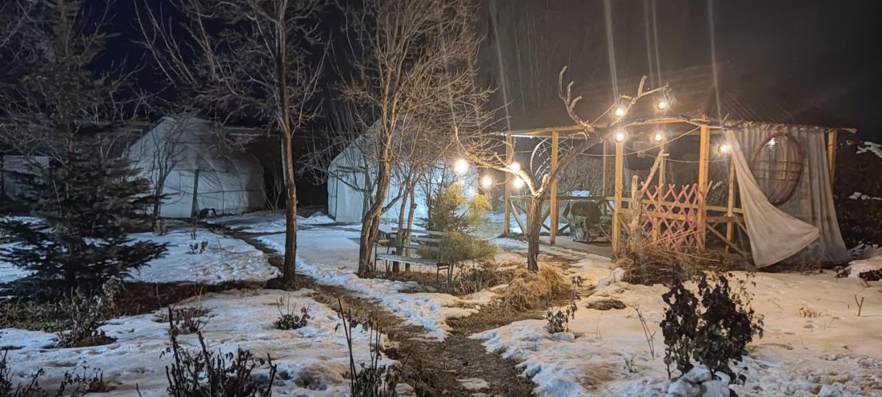 Hotel Yurt In My Garden Karakol Exterior foto