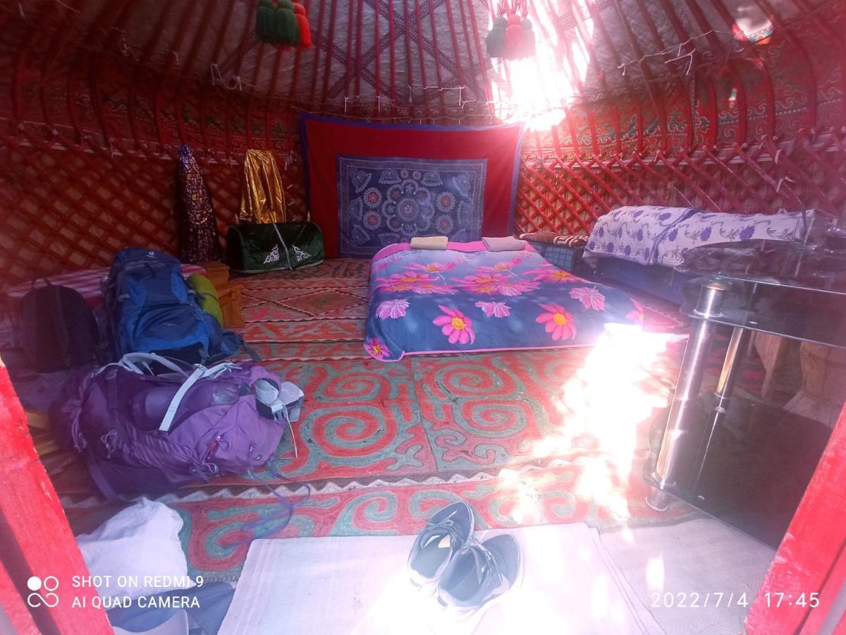 Hotel Yurt In My Garden Karakol Exterior foto