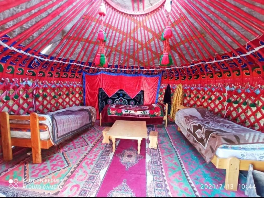 Hotel Yurt In My Garden Karakol Exterior foto
